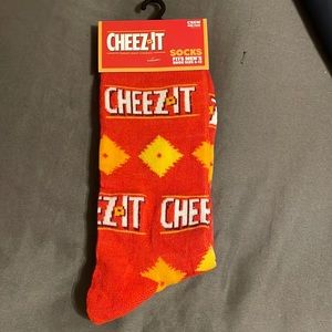 MENS CHEEZ-IT NOVELTY SOCKS